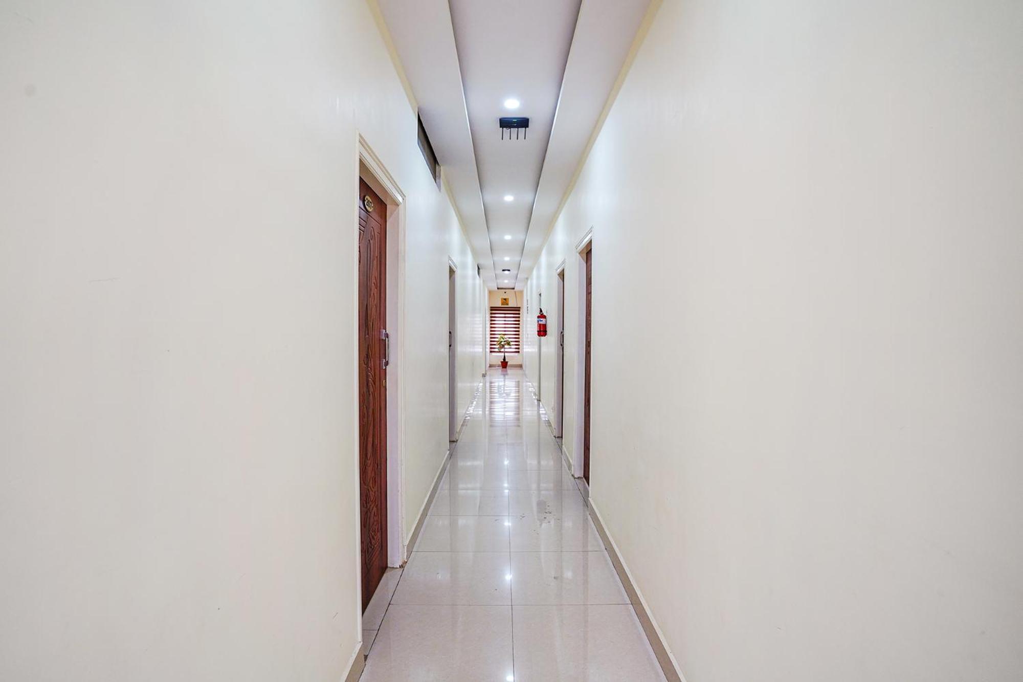 Fabhotel Partha Residency - Nr Iskcon Kr Puram Bangalore Exteriör bild