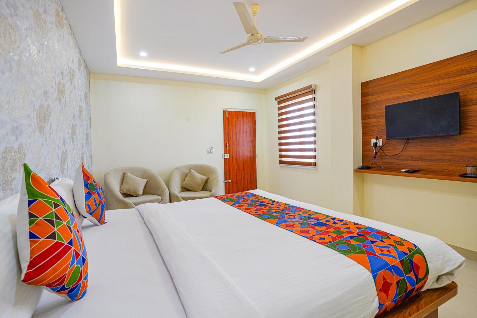 Fabhotel Partha Residency - Nr Iskcon Kr Puram Bangalore Exteriör bild