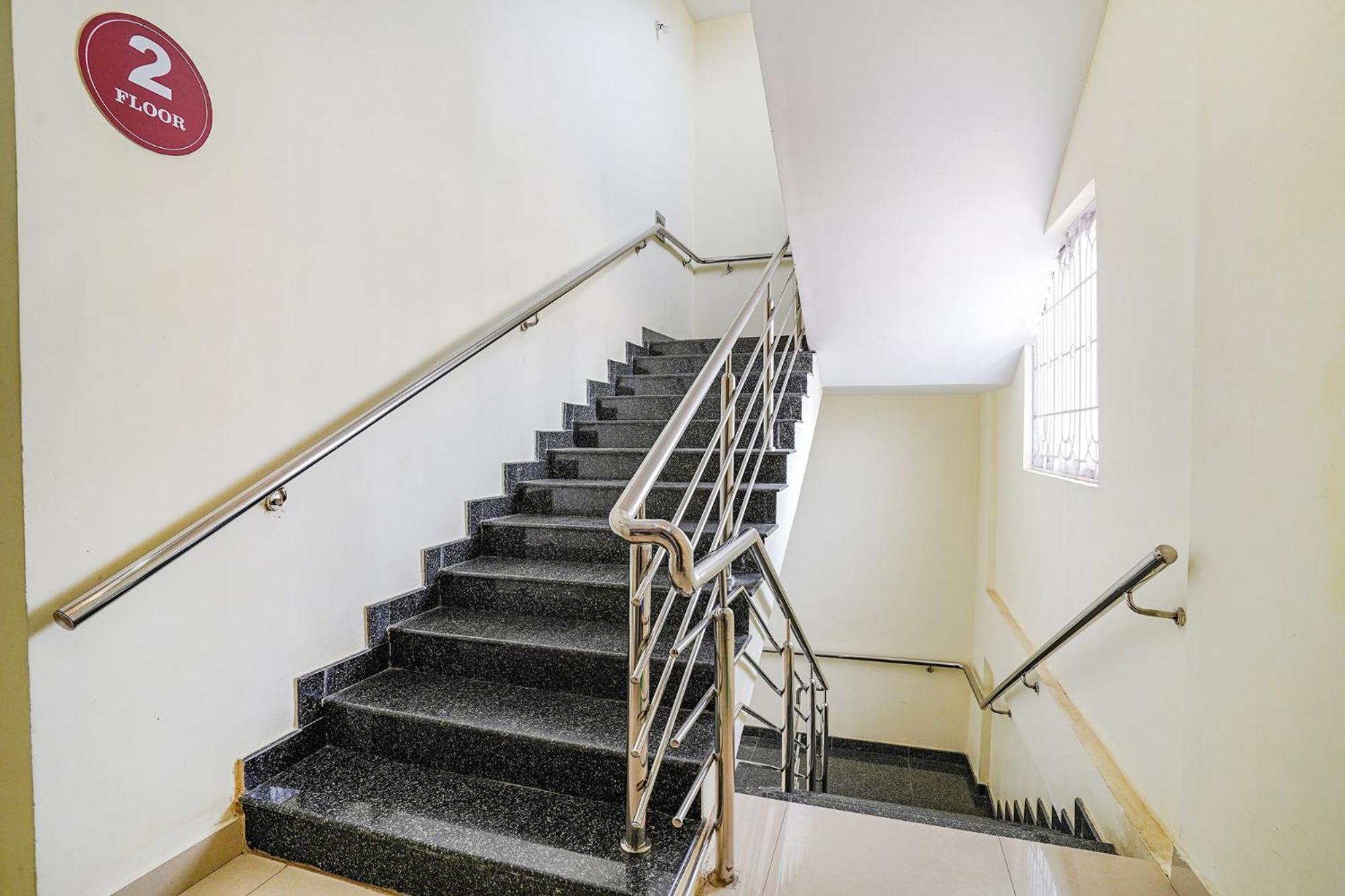 Fabhotel Partha Residency - Nr Iskcon Kr Puram Bangalore Exteriör bild