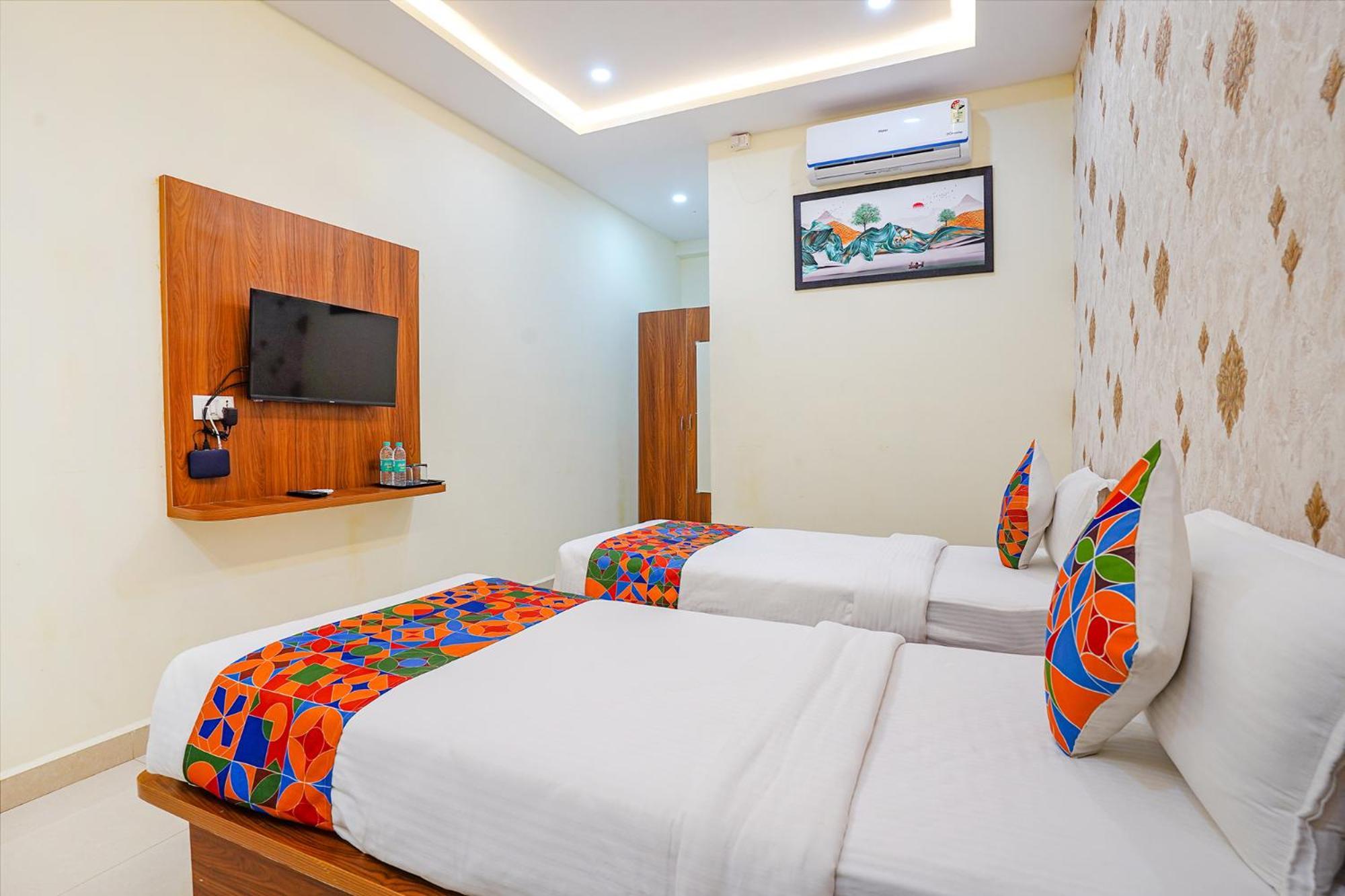 Fabhotel Partha Residency - Nr Iskcon Kr Puram Bangalore Exteriör bild