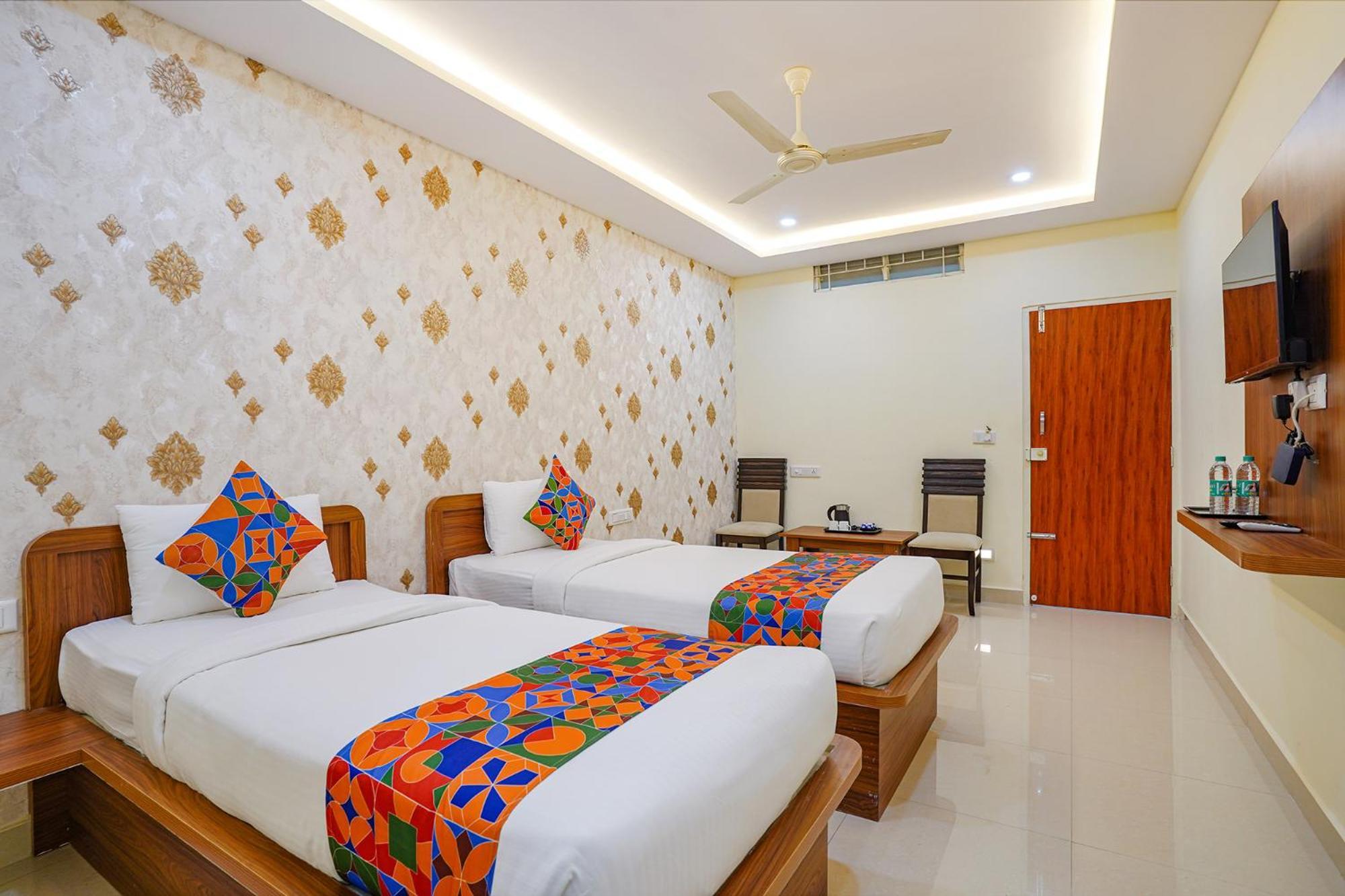 Fabhotel Partha Residency - Nr Iskcon Kr Puram Bangalore Exteriör bild