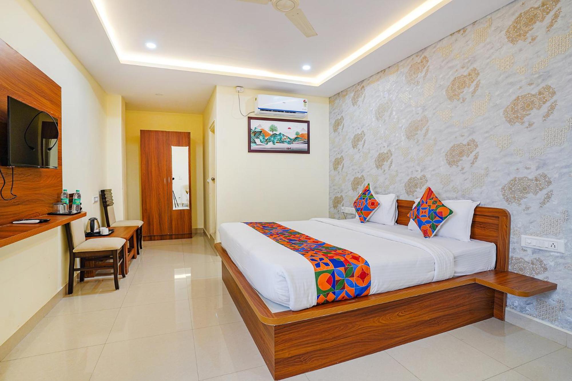 Fabhotel Partha Residency - Nr Iskcon Kr Puram Bangalore Exteriör bild
